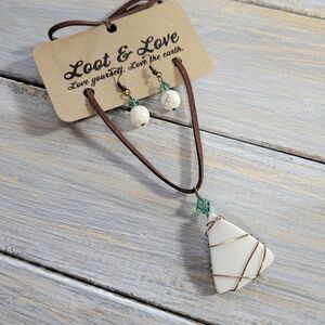 NWT Loot & Love Handmade Jewellery Set Earrings and Necklace